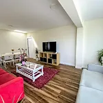 Apartment Calas *